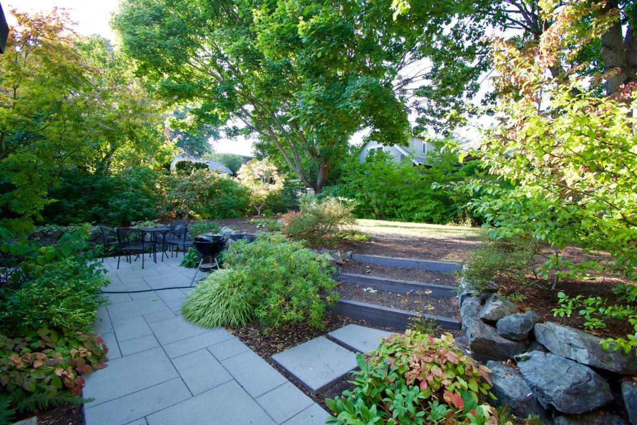 Phinney Ridge Flat With Backyard Oasis Seattle Exterior foto